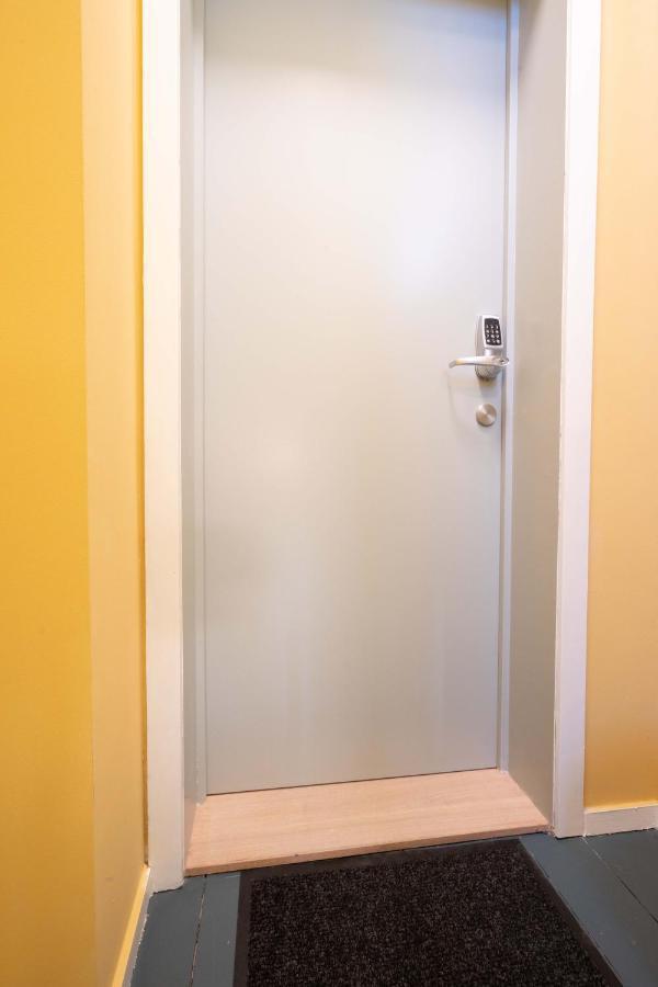 Shway - The Light Blue Parrot Apartamento Antuérpia Exterior foto